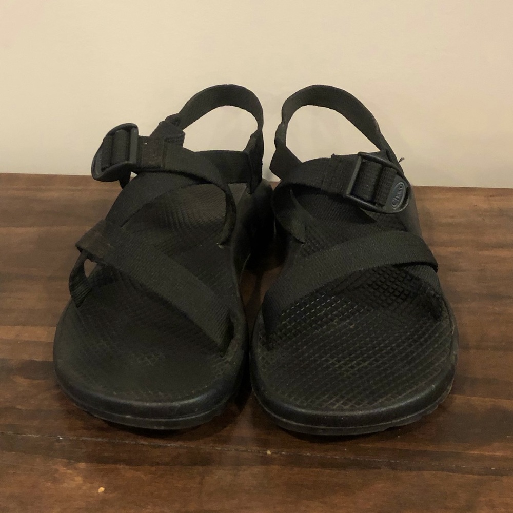 Like new z/classic chacos size w8